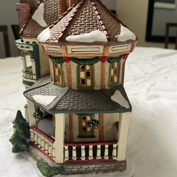 Ceramic Christmas House with clock tower - Picture 2 of 5